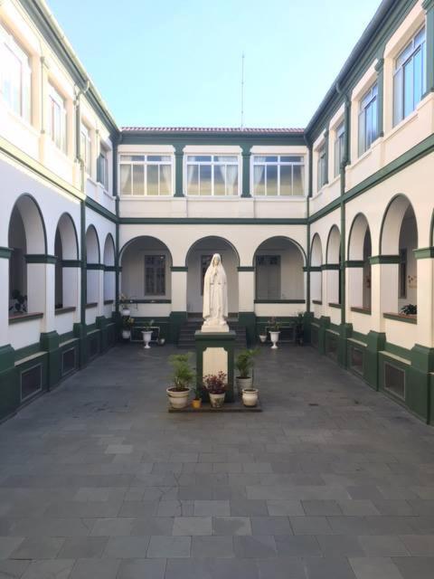 Residencia Mª Imaculada Hospedaria Feminina Hospedagem domiciliar *